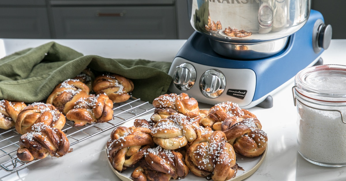 Fira hösten med nybakade kanelbullar!
