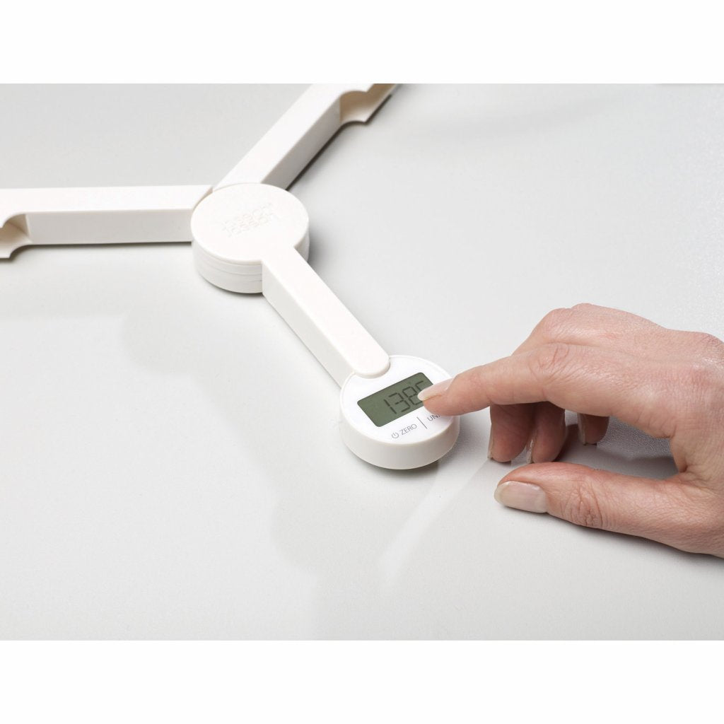 Joseph Joseph Digital köksvåg TRISCALE™, hopfällbar, vit