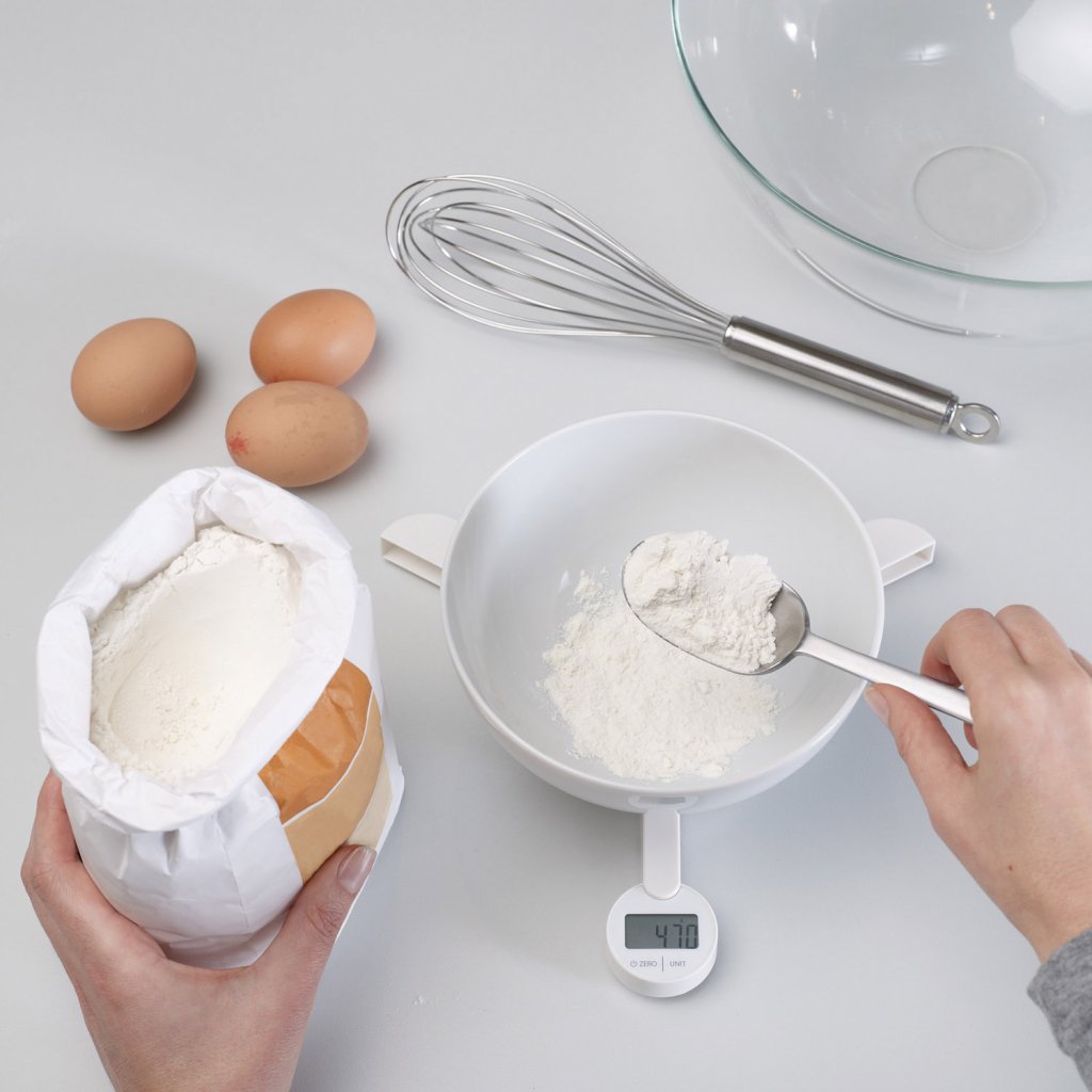 Joseph Joseph Digital köksvåg TRISCALE™, hopfällbar, vit