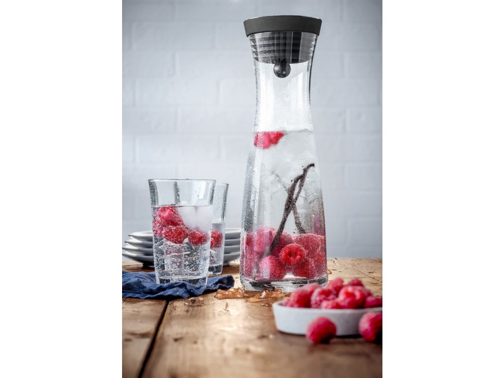 WMF Vattenkaraff BASIC 750 ml, svart