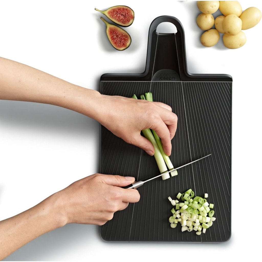 Joseph Joseph Skärbräda CHOP2POT 60202 38 x 21 cm, svart, plast