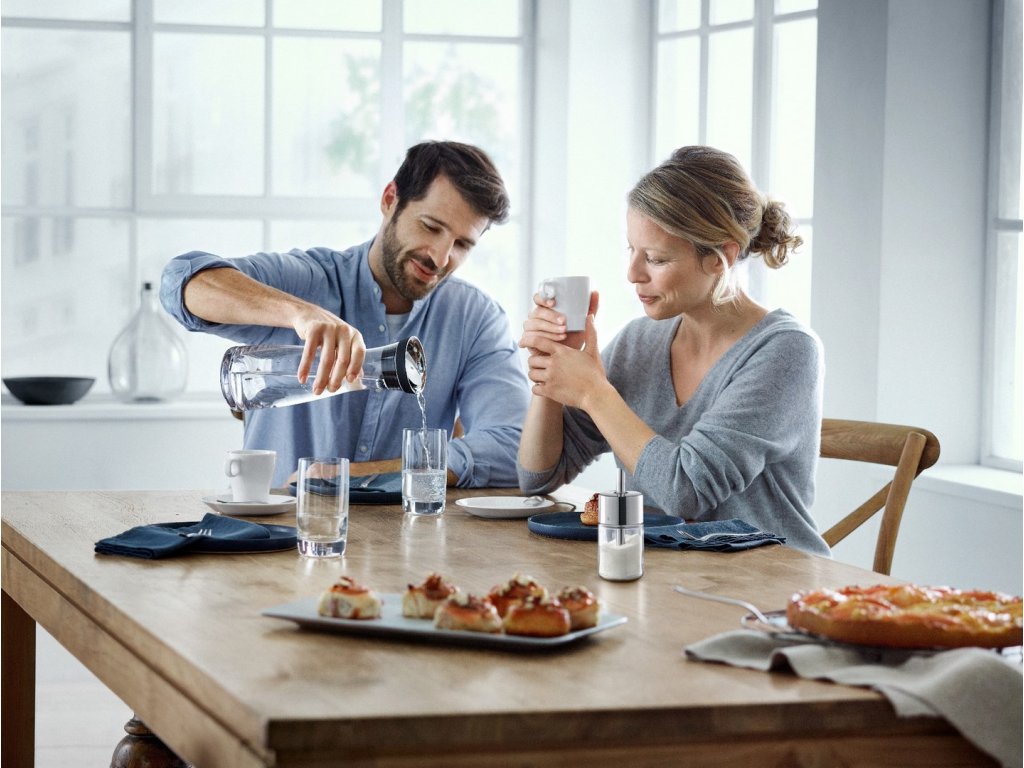 WMF Vattenkaraff BASIC 1 l, svart