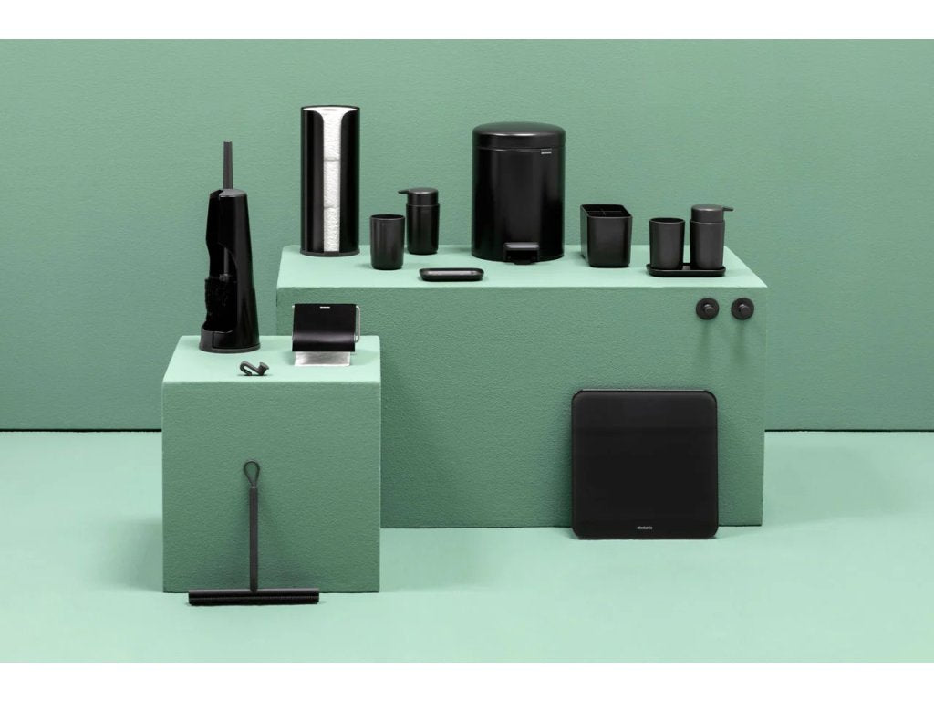 Brabantia Toalettborsthållare, toalettpappershållare och reservrullstativ i set RENEW, svart