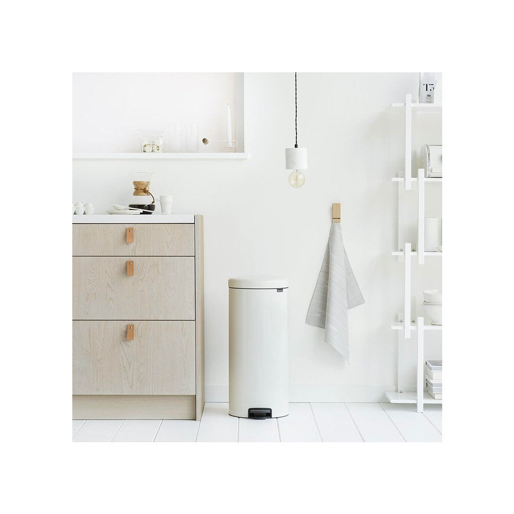 Brabantia Pedalhink NEWICON 30 l, vit