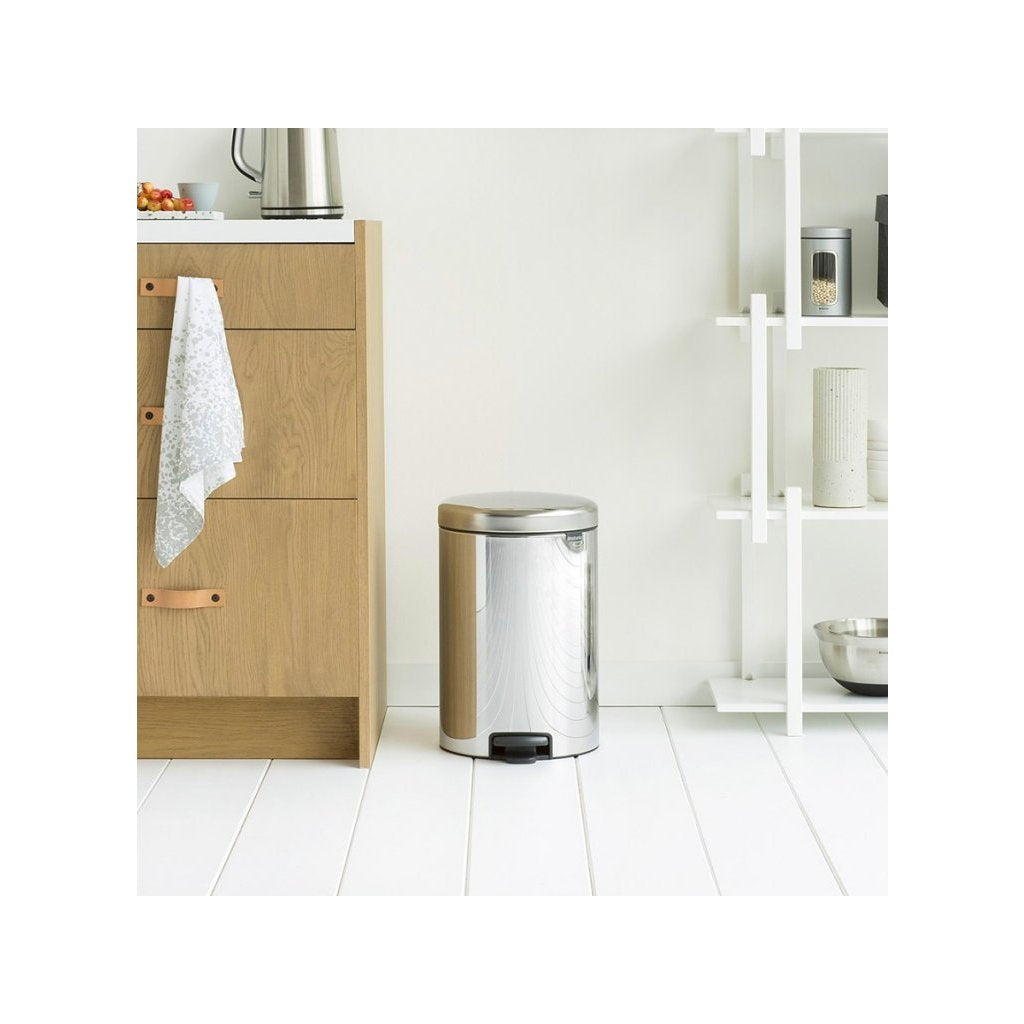 Brabantia Pedalhink NEWICON 20 l, blankt stål