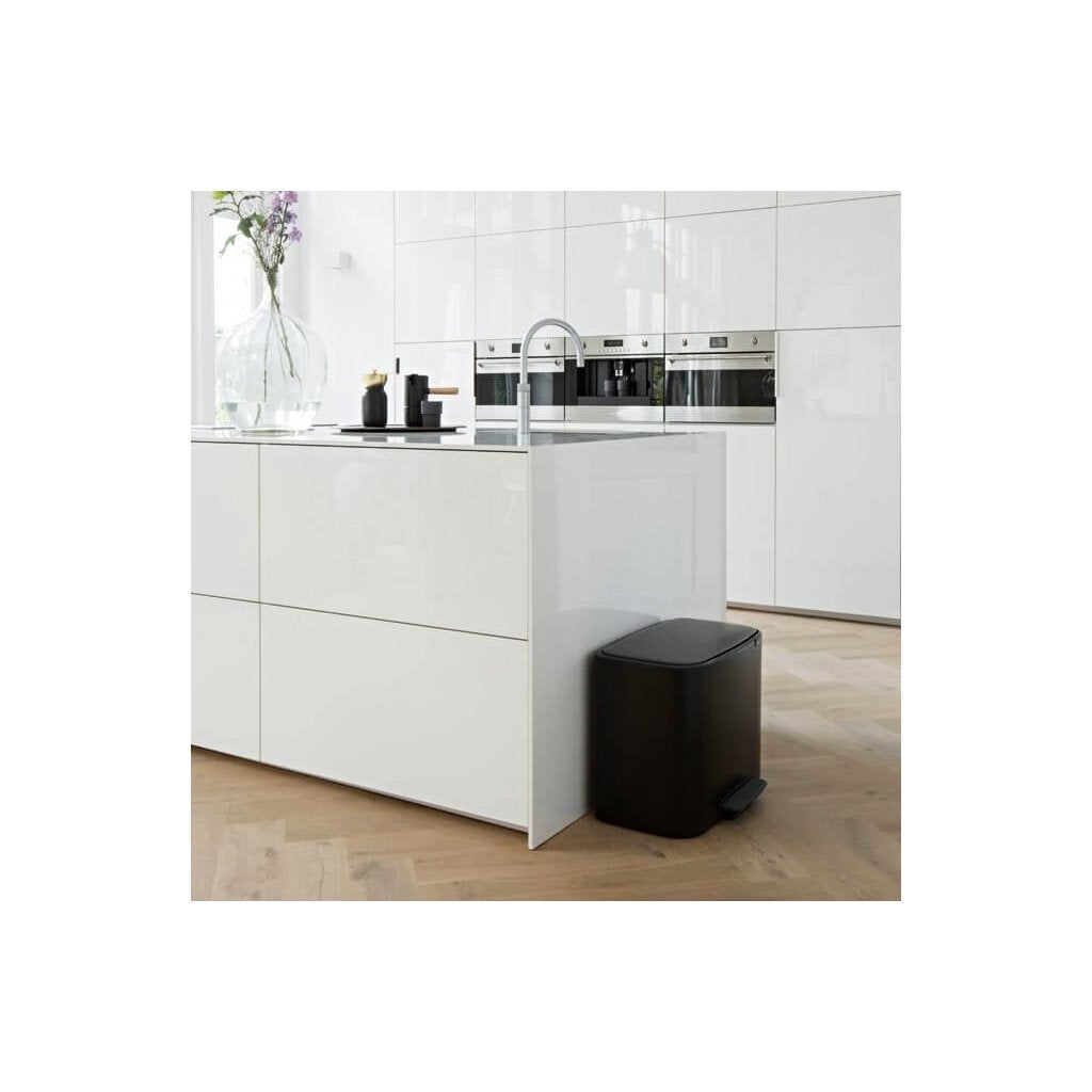 Brabantia Pedal-soptunna BO 36 l, mattsvart