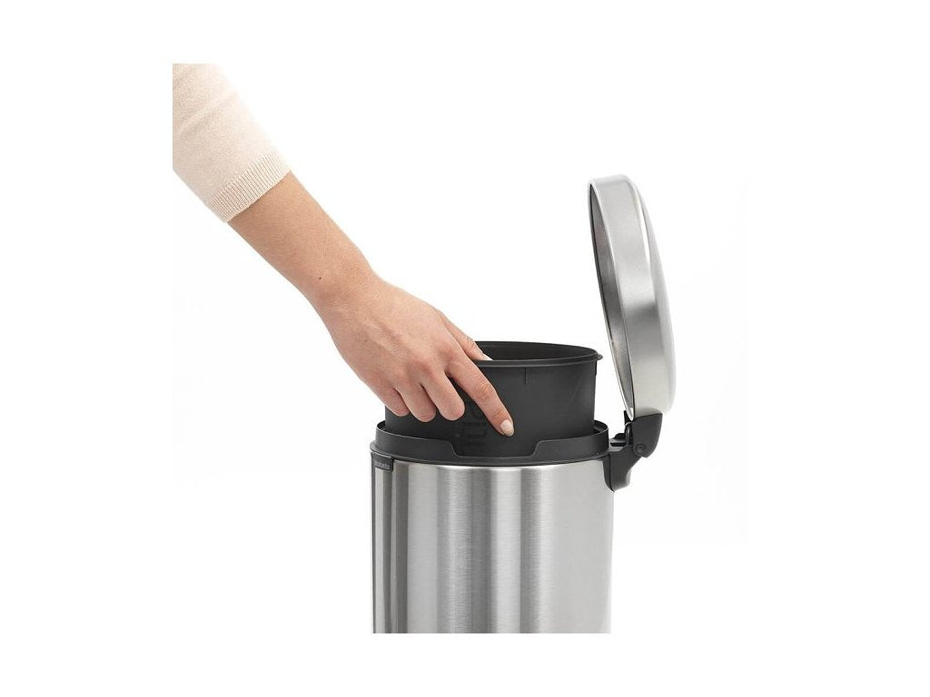 Brabantia Pedalhink NEWICON 5 l, fingersäker, matt stål