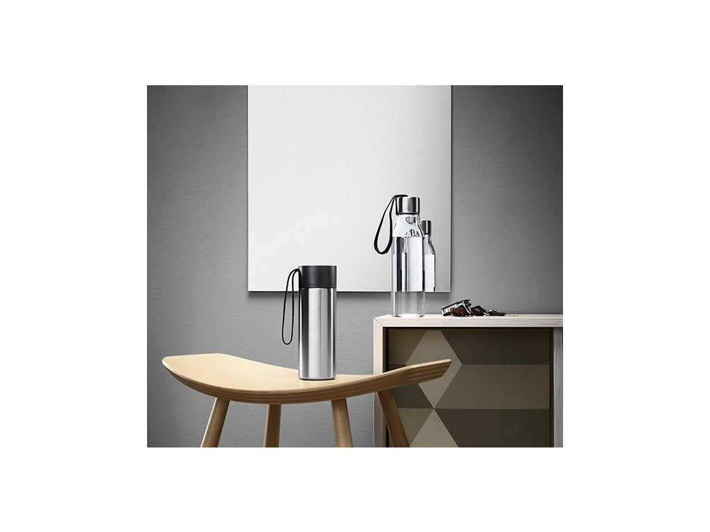 Eva Solo Vattenflaska 500 ml, med svart rem, plast