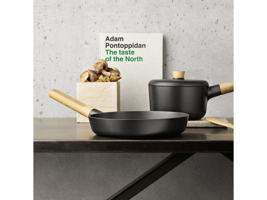 Eva Solo Non-stick stekpanna NORDIC KITCHEN 28 cm, med trähandtag
