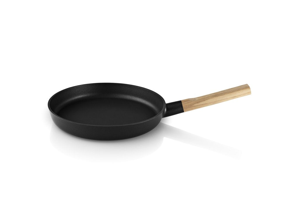 Eva Solo Non-stick stekpanna NORDIC KITCHEN 28 cm, med trähandtag