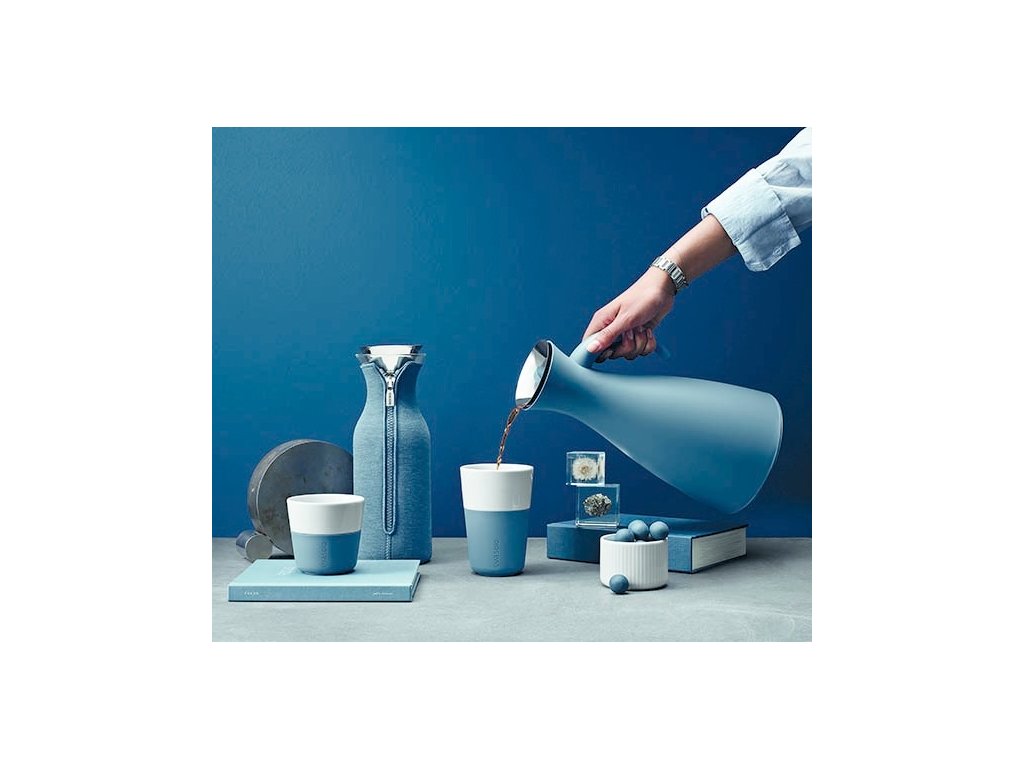 Eva Solo Vattenkaraff 1 l, med isolerande lock, nautisk blå