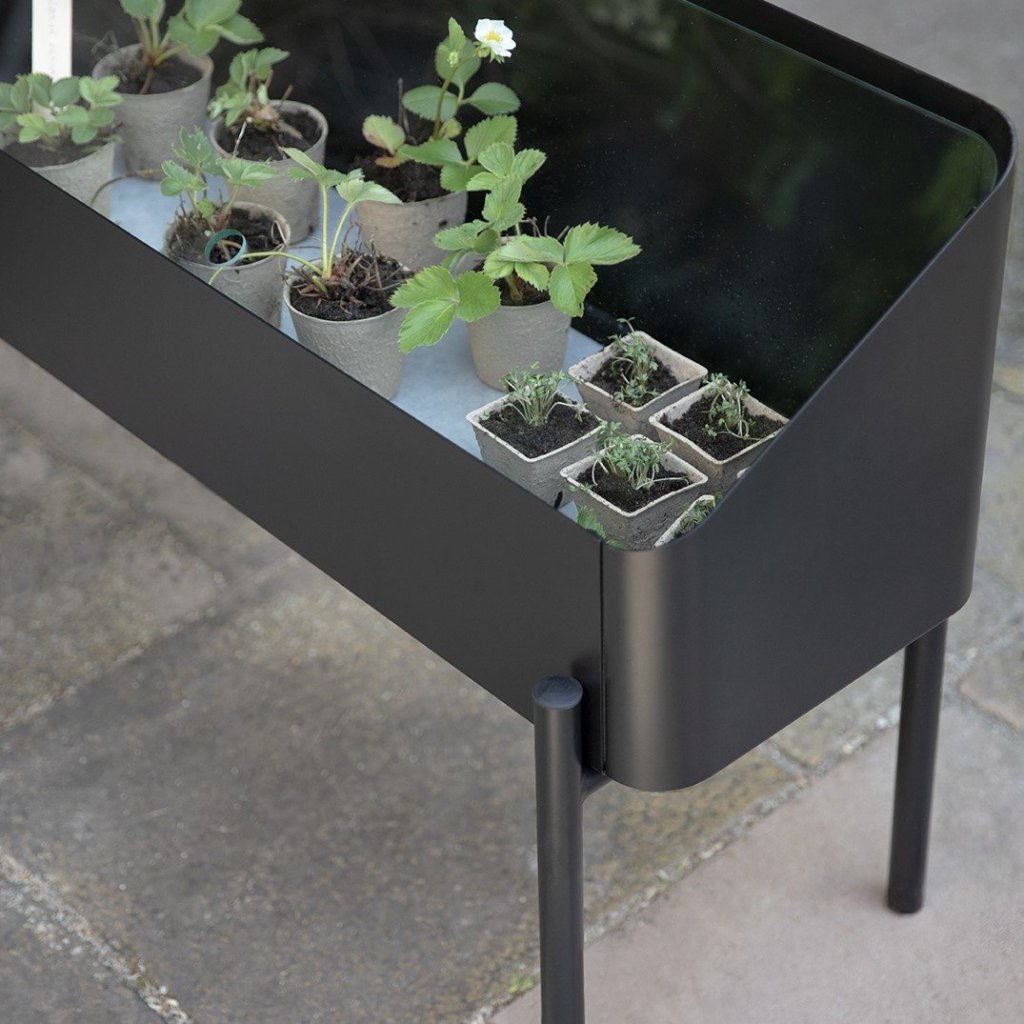 Eva Solo Stativ för växter SIMPLY GROW 80 x 63 cm, svart, stål