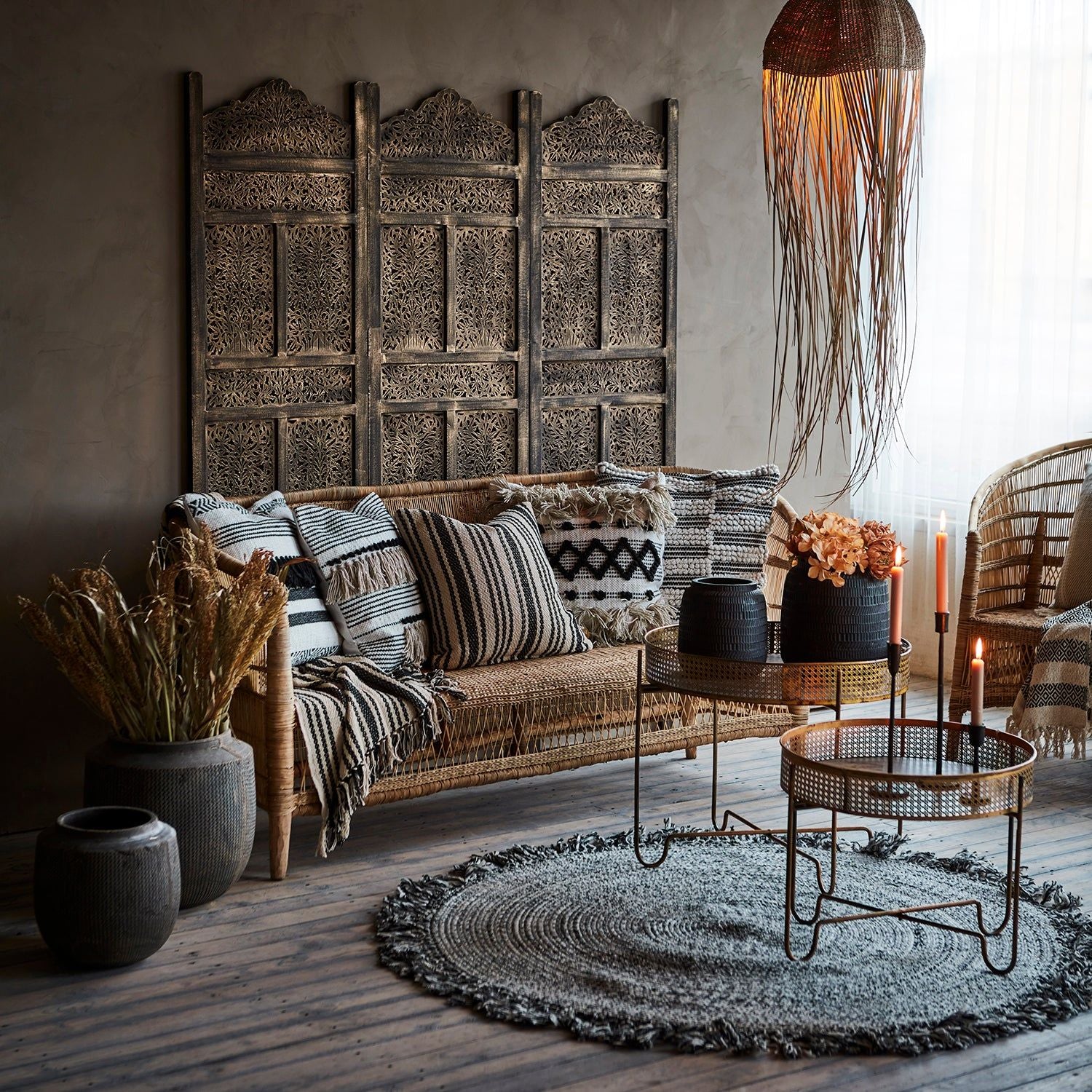 Affari of Sweden THOMAS Bord L, Mässingsfärgad