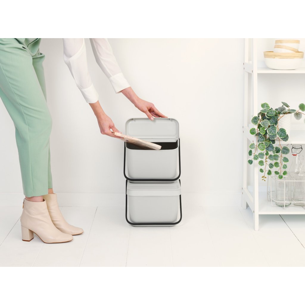 Brabantia Avfallskärl SORT & GO 20 l, stapelbar, ljusgrå