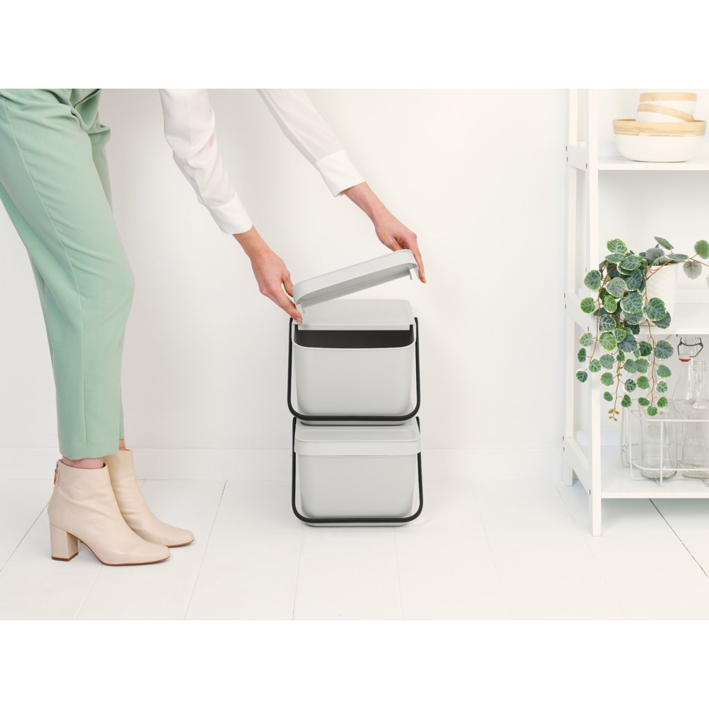 Brabantia Avfallskärl SORT & GO 20 l, stapelbar, ljusgrå