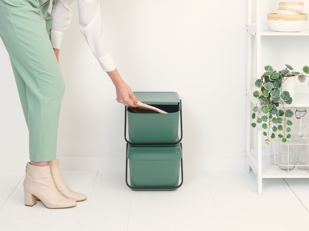 Brabantia Avfallskärl SORT & GO 20 l, stapelbar, mörkgrön