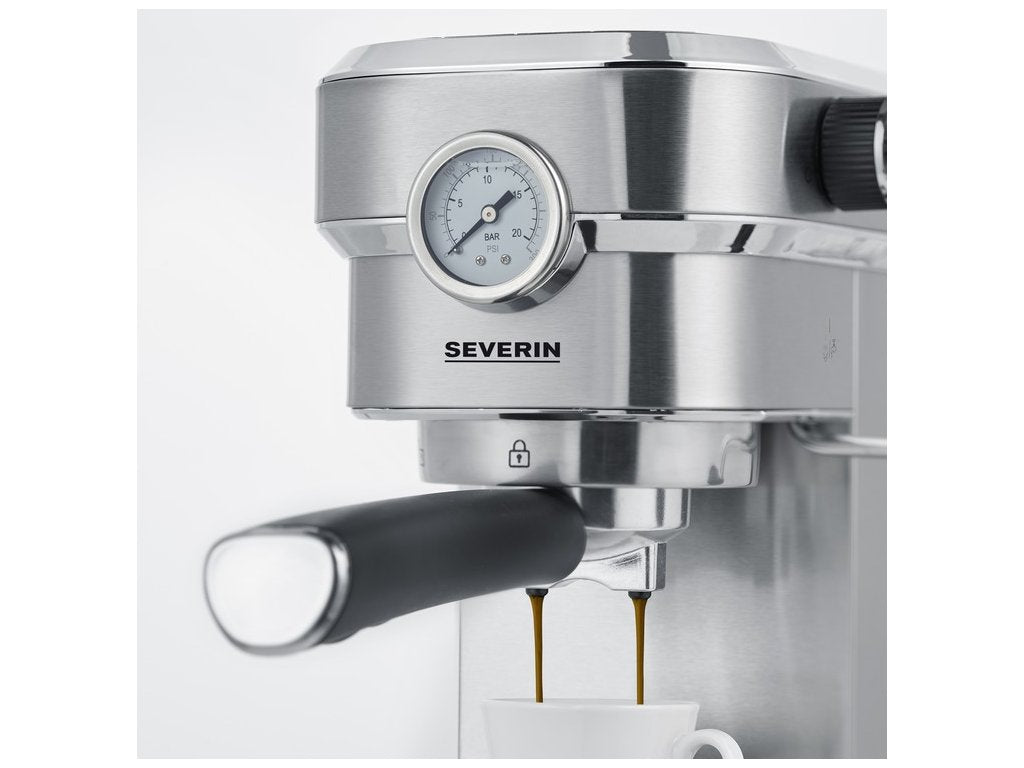 Severin Halvautomatisk kaffemaskin KA 5995, med baristatillbehörssats