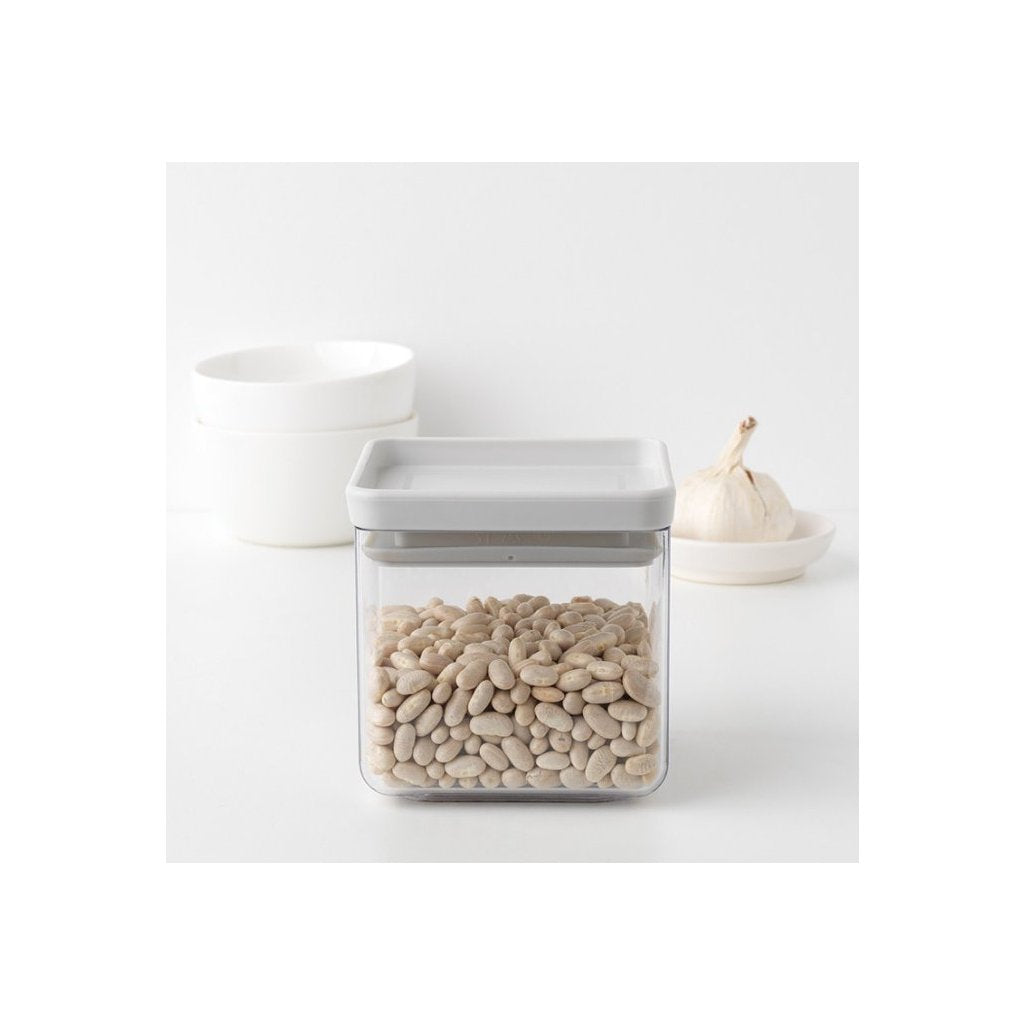 Brabantia Matförvaring TASTY PLUS 700 ml, ljusgrå, plast