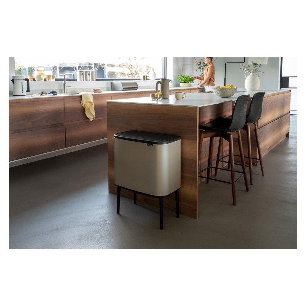 Brabantia Soptunna med trycklock TOUCH BIN 36 l, champagne