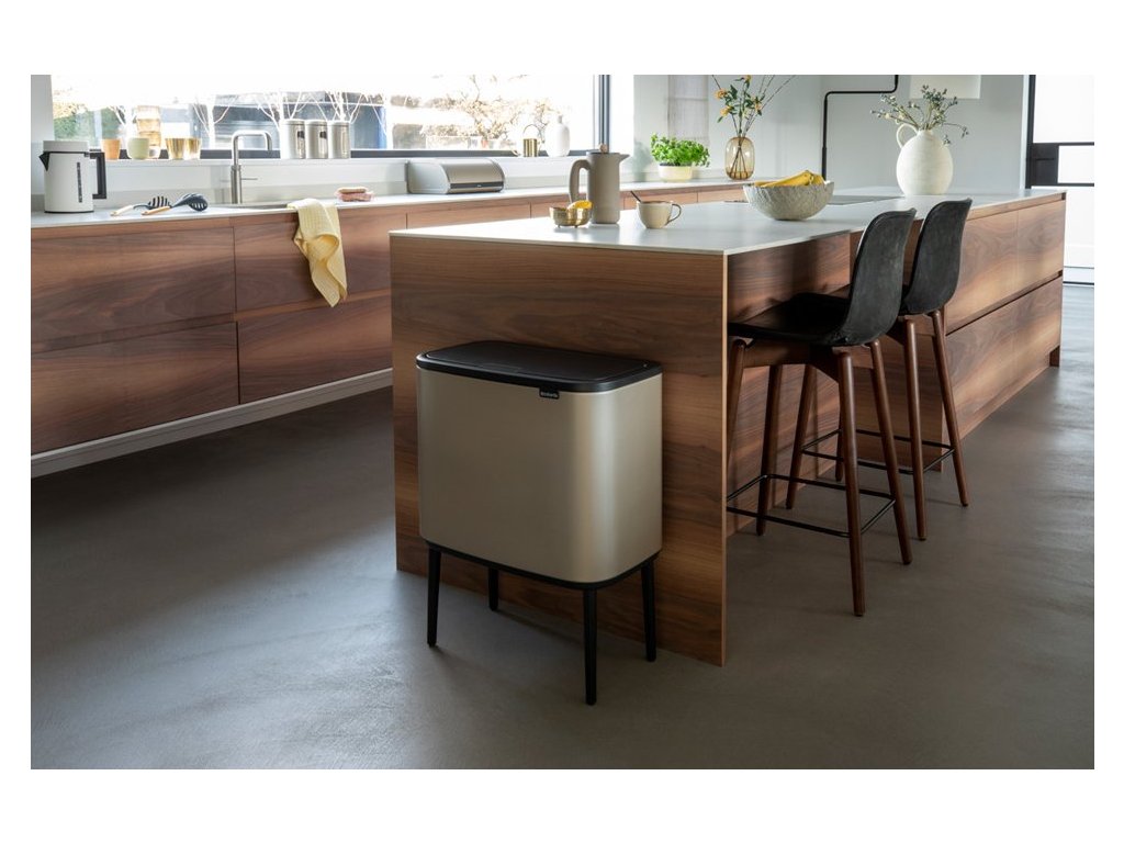 Brabantia Soptunna med trycklock TOUCH BIN 36 l, champagne