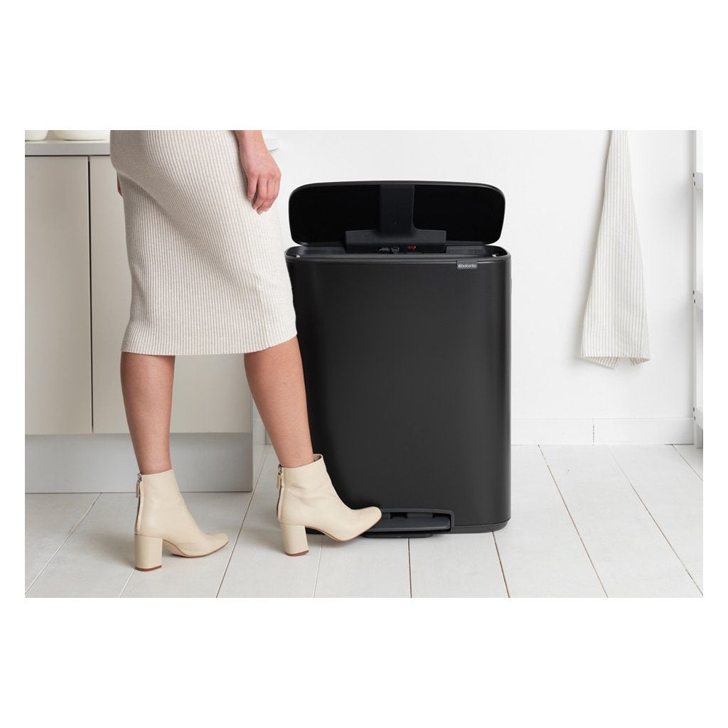 Brabantia Pedalhink BO 60 l, svart