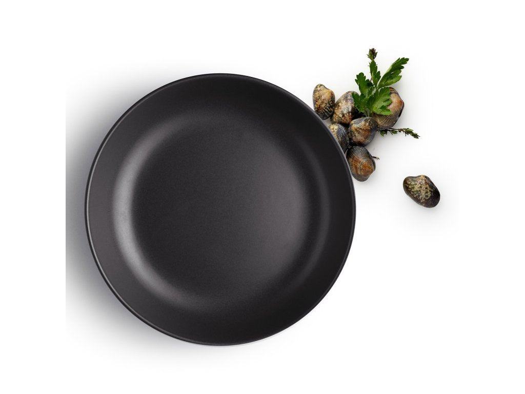 Eva Solo Djup tallrik NORDIC KITCHEN 20 cm, svart, stengods