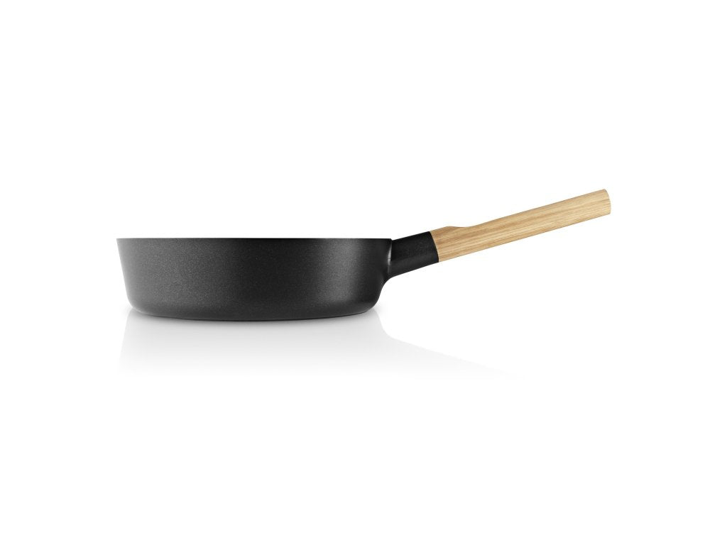 Eva Solo Sautépanna NORDIC KITCHEN 24 cm, med trähandtag