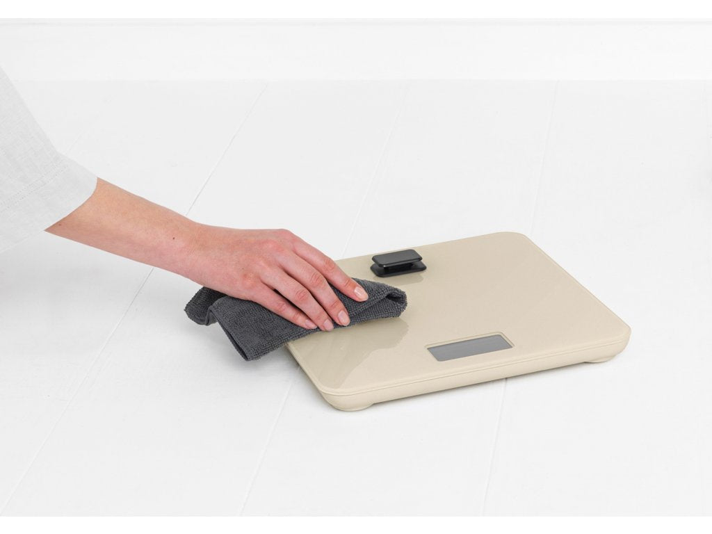 Brabantia Digital badrumsvåg RENEW mjuk beige, batterifri