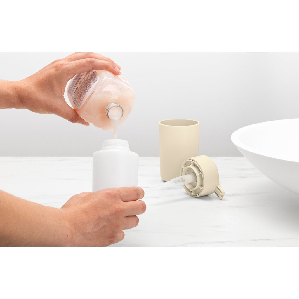Brabantia Dispenser för flytande tvål RENEW mjuk beige