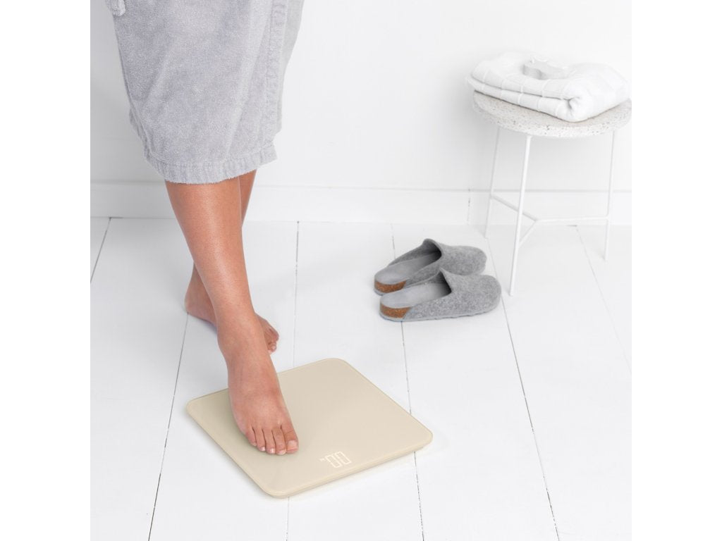 Brabantia Digital kroppsviktsvåg RENEW mjuk beige