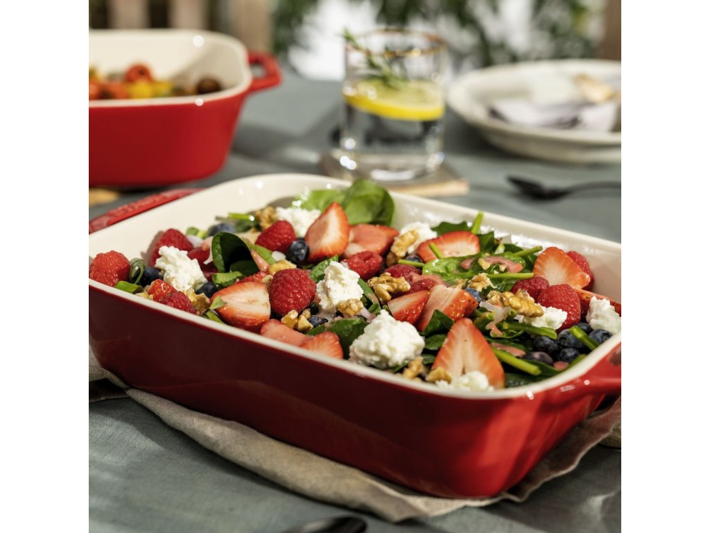 Staub Bakform 34 x 24 cm, röd, keramik