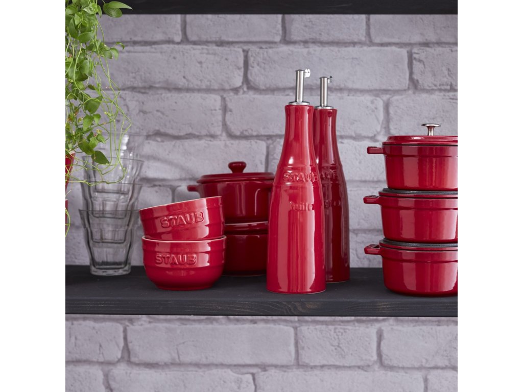 Staub Oljedispenser 250 ml, set i 2 delar, röd, keramik