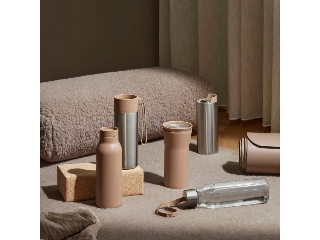 Eva Solo Vattenflaska 500 ml, moccafärgad rem, plast