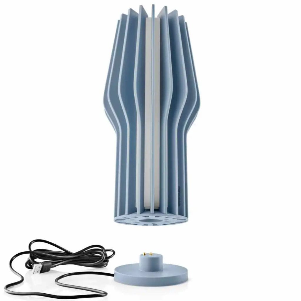 Eva Solo Bärbar bordslampa RADIANT 25 cm, LED, dammig blå, plast