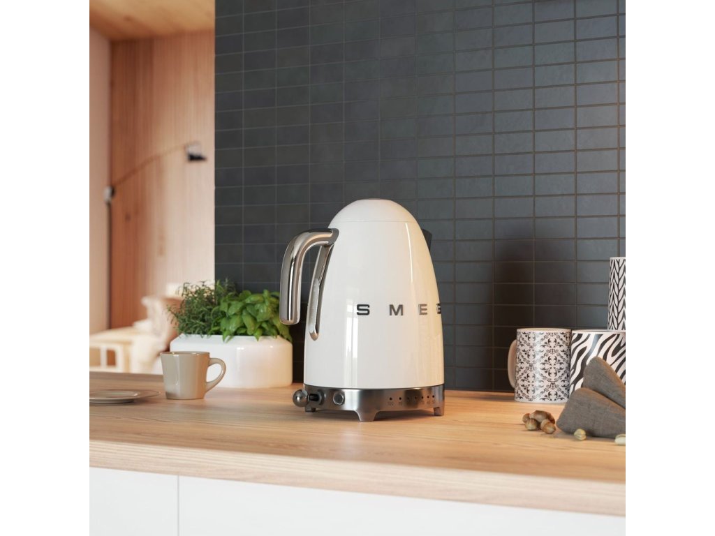 Smeg Temperaturstyrd vattenkokare KLF04PBEU 1,7 l, vit