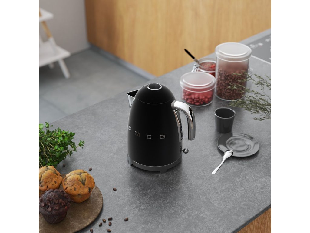 Smeg Elektrisk vattenkokare KLF03BLMEU 1,7 l, mattsvart