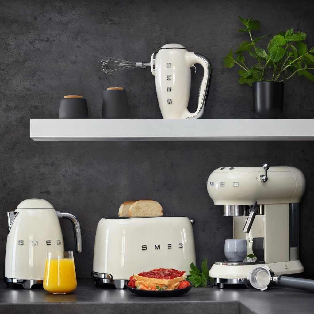 Smeg Handmixer HMF01PKEU pastellrosa