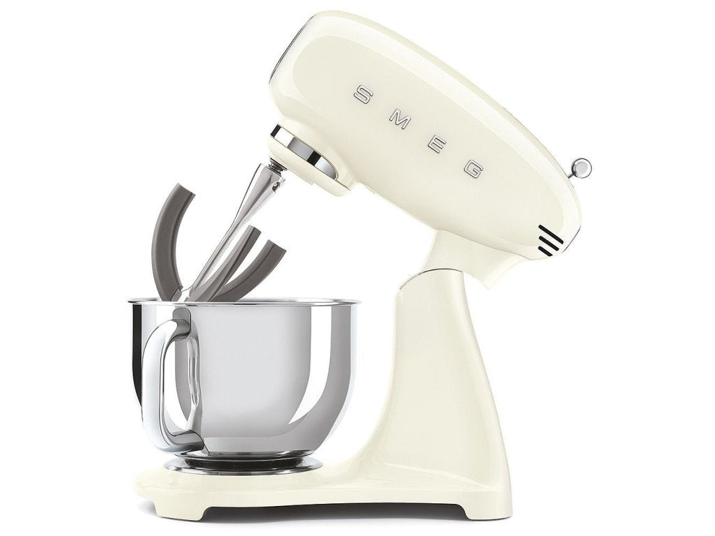 Smeg Hushållsassistent SMF03CREU, gräddvit