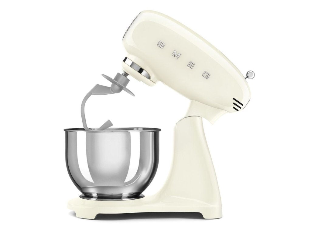 Smeg Hushållsassistent SMF03CREU, gräddvit