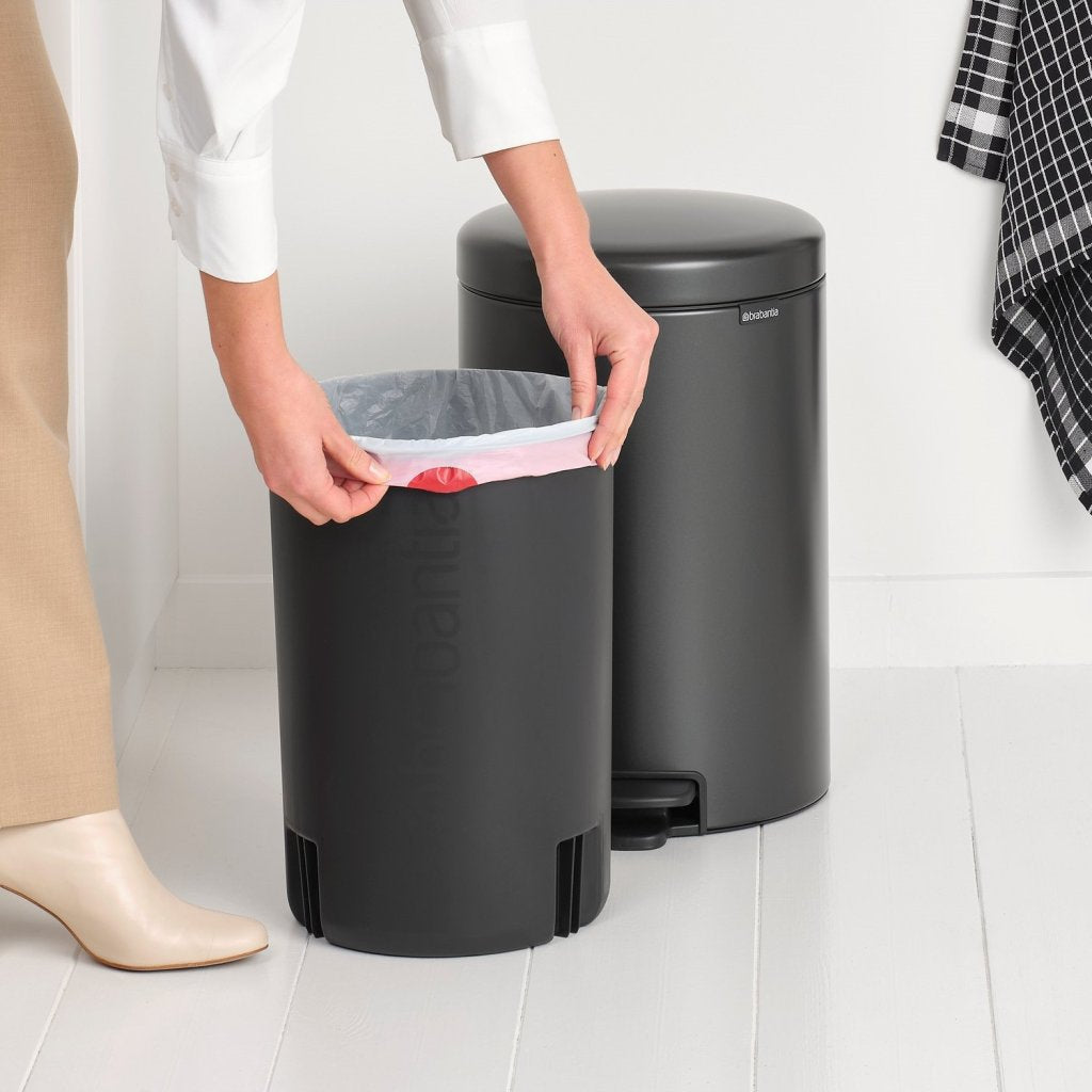 Brabantia Pedalhink NEWICON 20 l, grå, stål