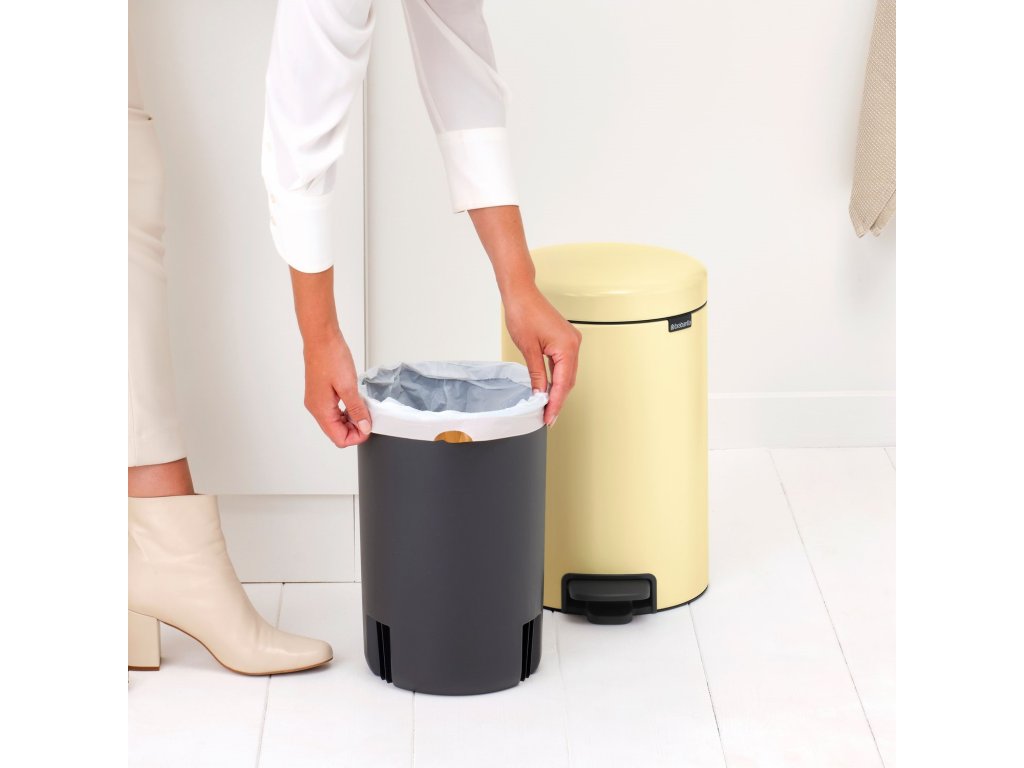 Brabantia Pedalhink NEWICON 12 l, blek gul, stål