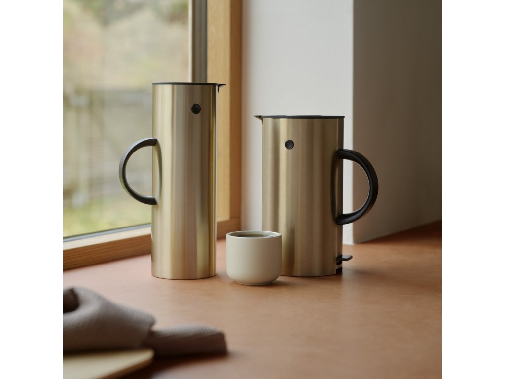 Stelton Elektrisk vattenkokare EM77 1,5 l, mässing, rostfritt stål