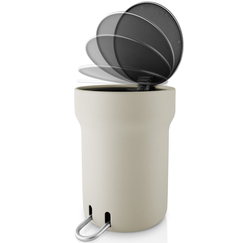 Eva Solo Badrumssoptunna CITADEL 5 l, sand, plast / rostfritt stål