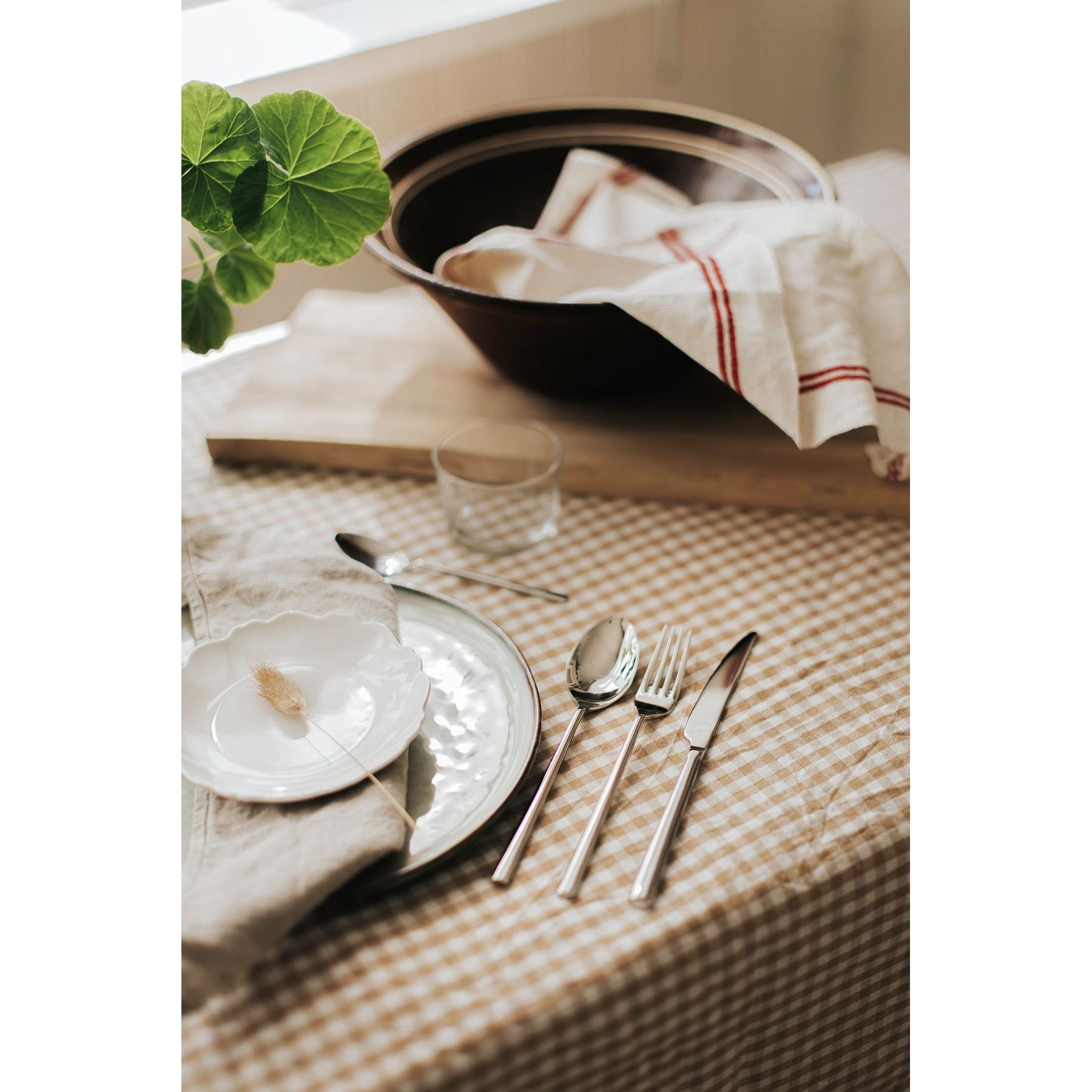 Dorre Clara Bestickset 48 delar 18/10 stål kniv gaffel sked kaffesked