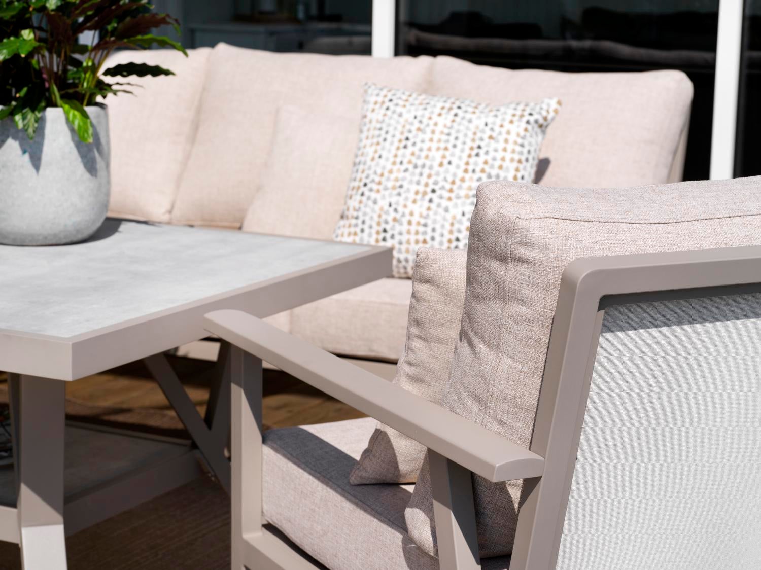 Brafab Samvaro soffbord Khaki/sand 140x90 cm