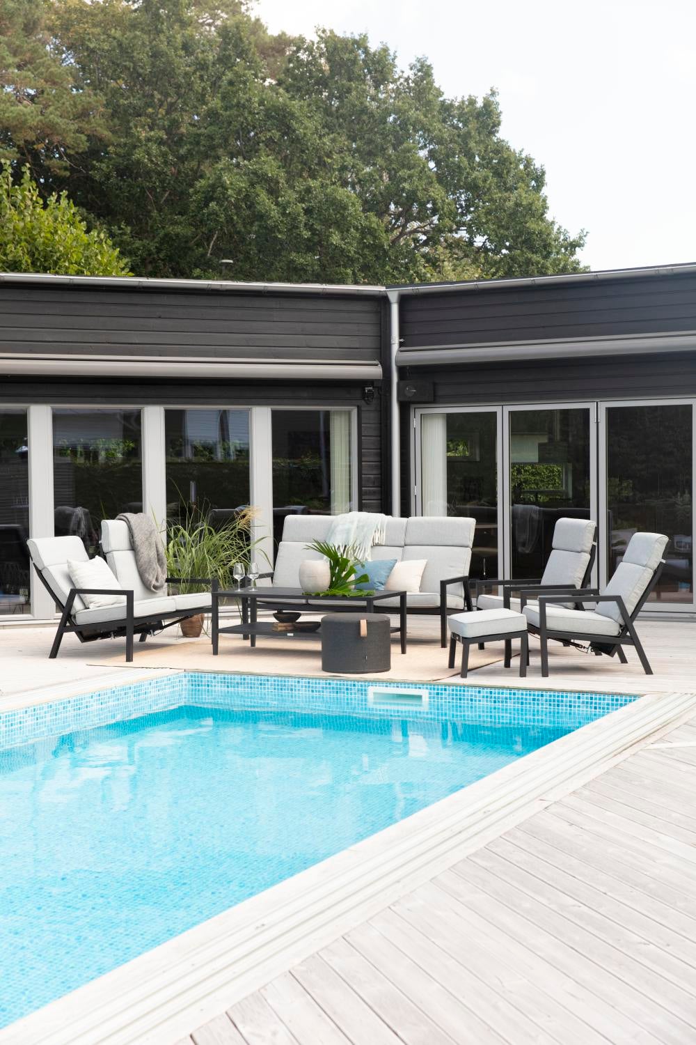 Brafab Belfort positionsfåtölj Svart/Pearl Grey