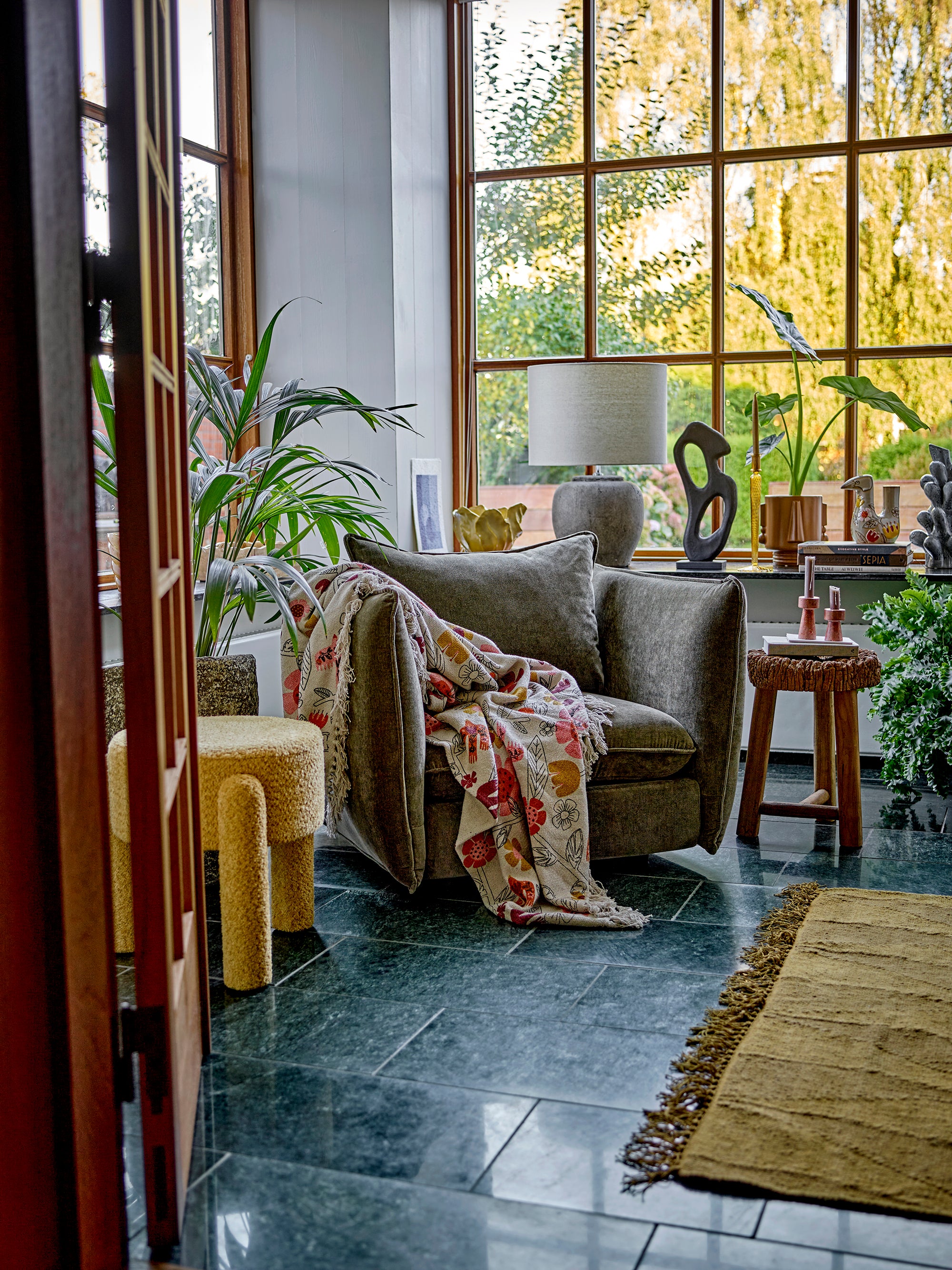 Bloomingville Bruno Pall, Gul, Polyester