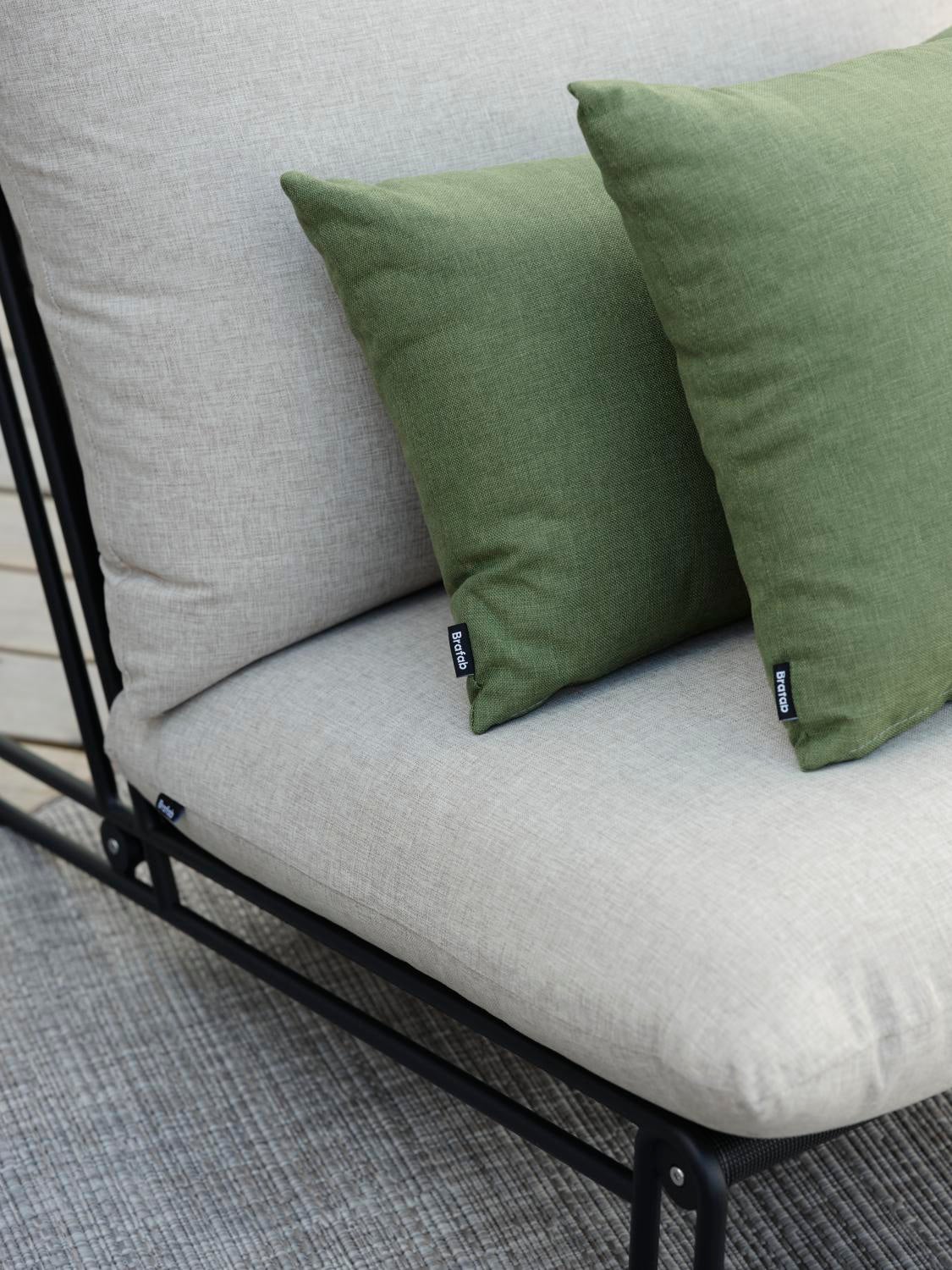 Brafab Blixt loungefåtölj Svart/Cley beige