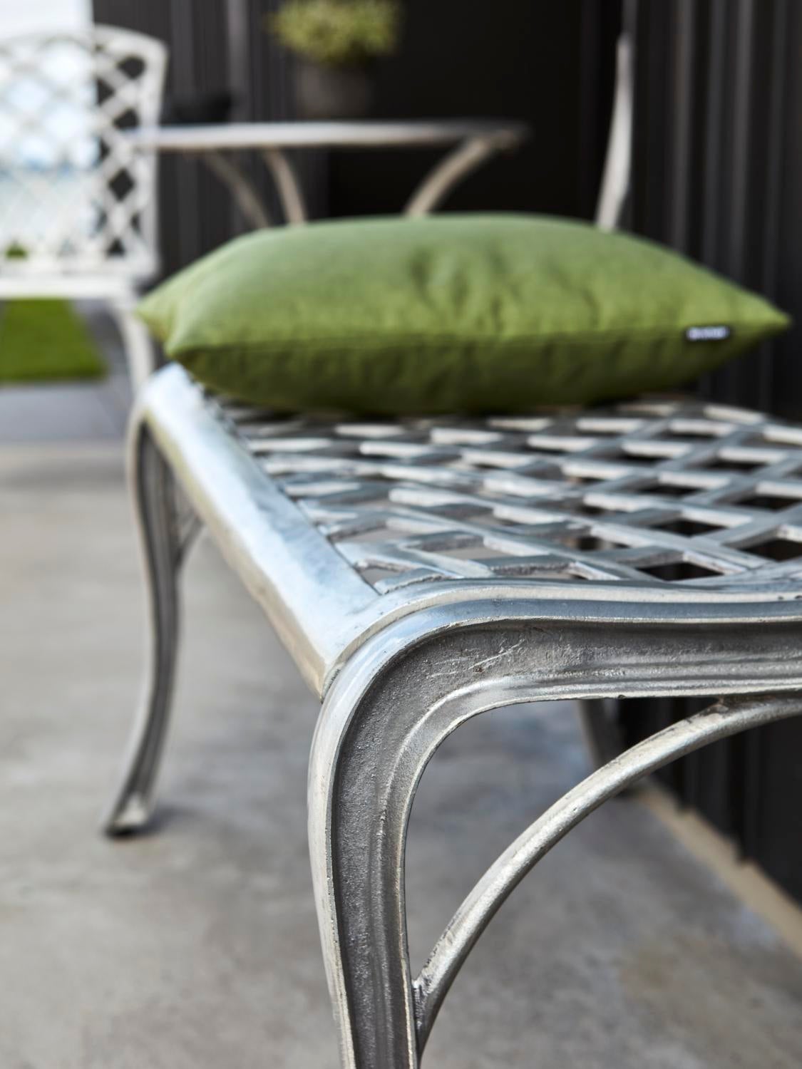 Brafab Arras bänk Ofärgad