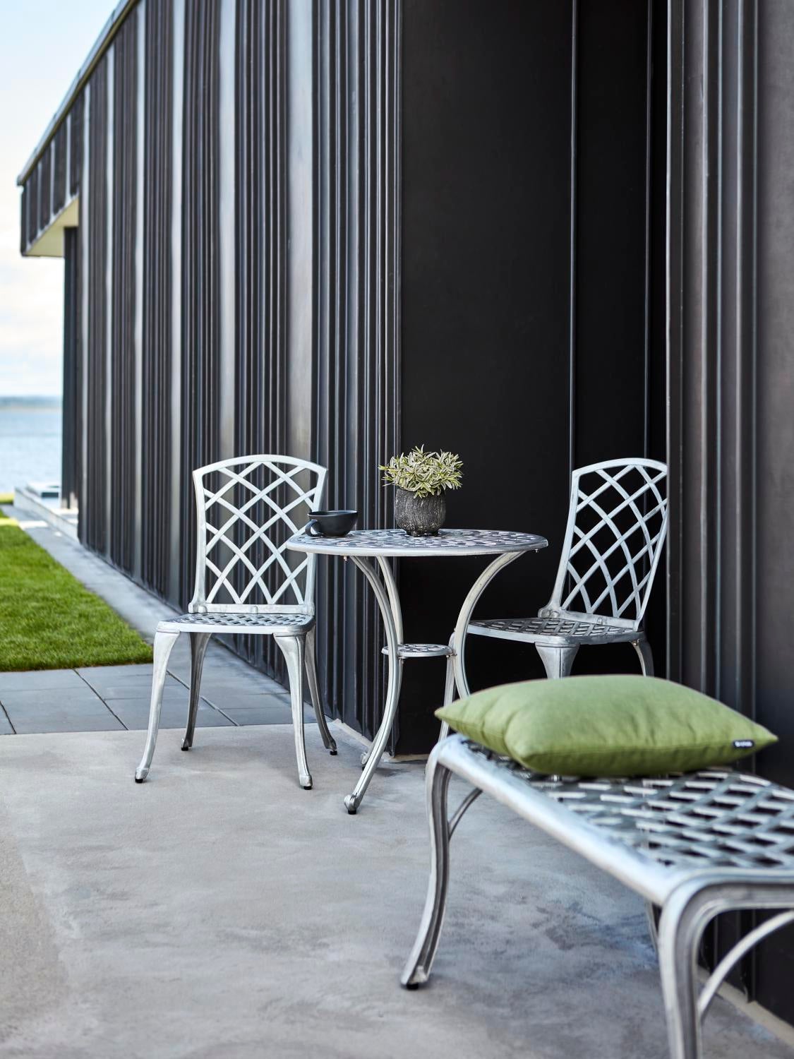 Brafab Arras bänk Ofärgad